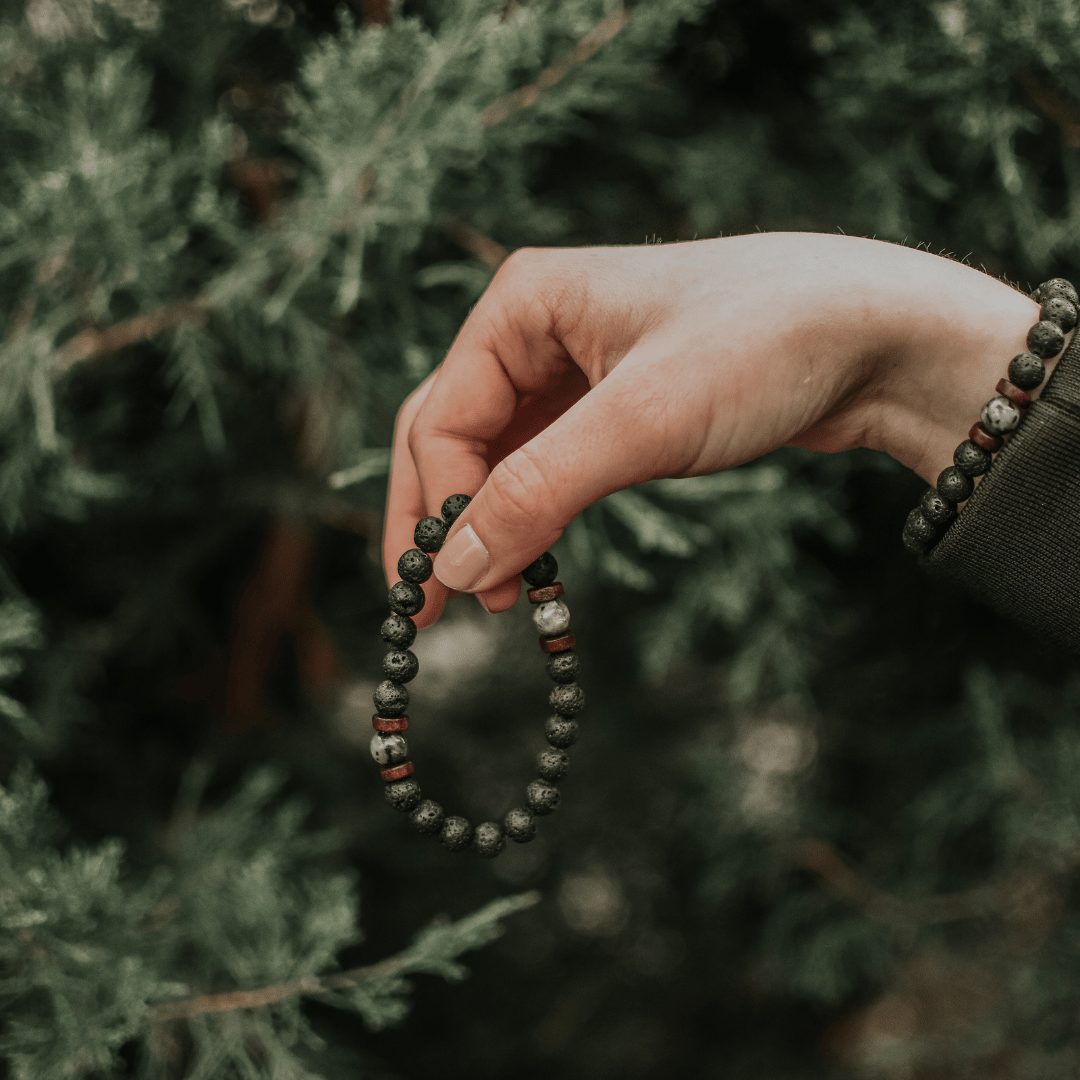 Bracciale in pietra vulcanica